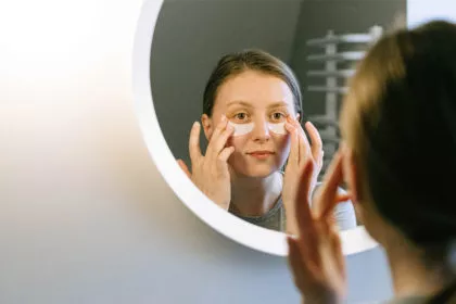 Cara Menjaga Kulit Terhidrasi, Sehat, dan Glowing 2 Cara Menjaga Kulit Terhidrasi