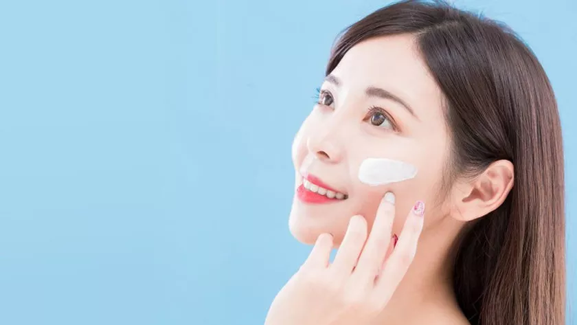 Apa itu Milk Cleanser? Bagaimana Cara Pakai Milk Cleanser? 1 Cara pakai milk cleanser