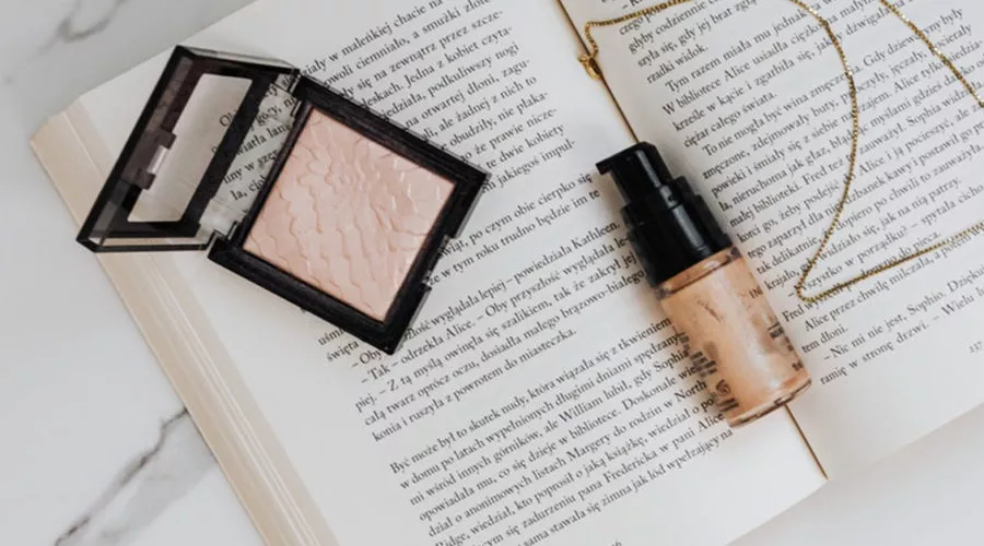 5 Foundation Lokal Terbaik Asli Indonesia Wajib Dicoba! 1 Foundation Lokal Terbaik